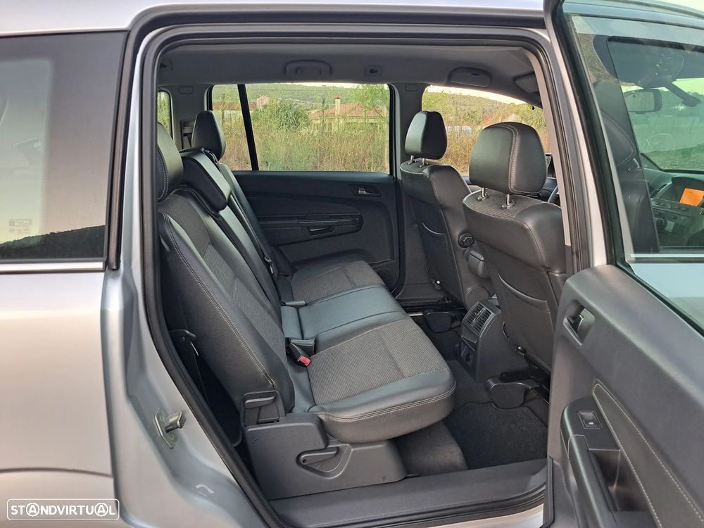 Opel Zafira 1.9 CDTI Cosmo - 21