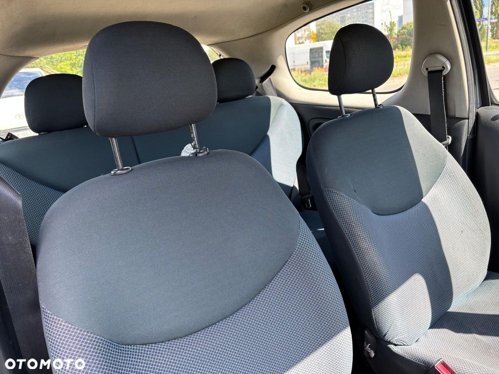 Toyota Yaris 1.4 D-4D Luna - 6