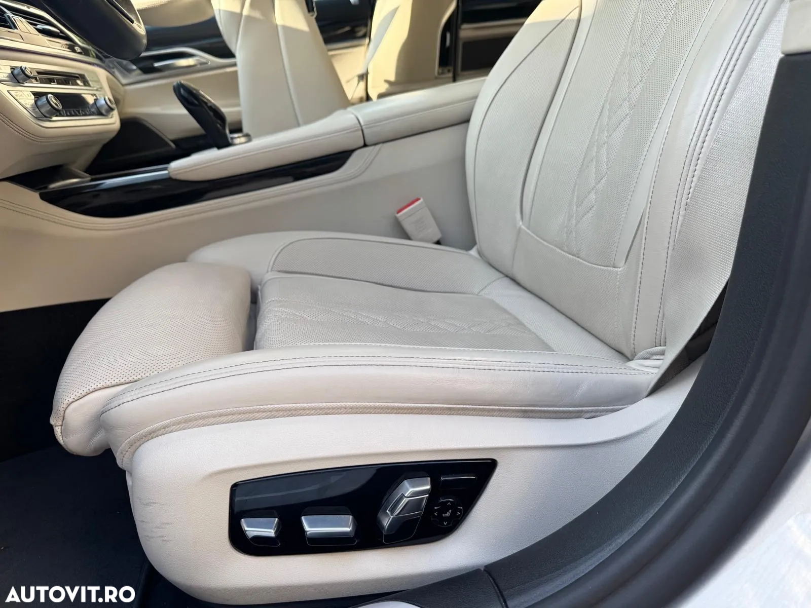 BMW Seria 7 745Le xDrive AT PHEV - 10