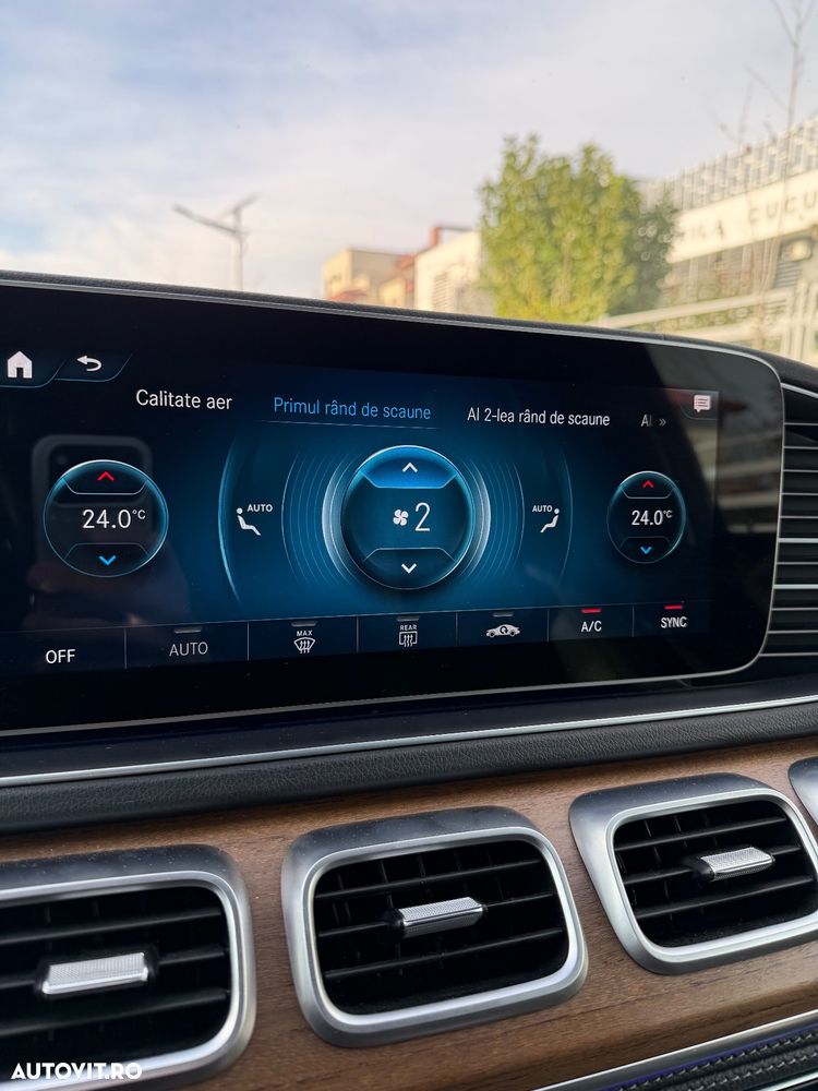 Mercedes-Benz GLS - 28