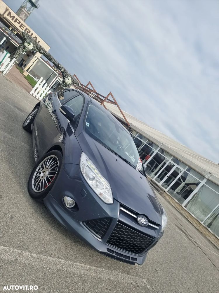 Ford Focus 2.0 TDCI DPF Titanium - 11