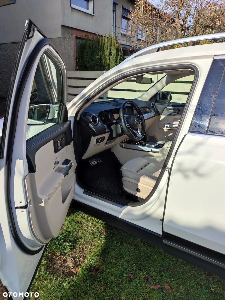 Mercedes-Benz GLB 250 4-Matic 8G-DCT - 10