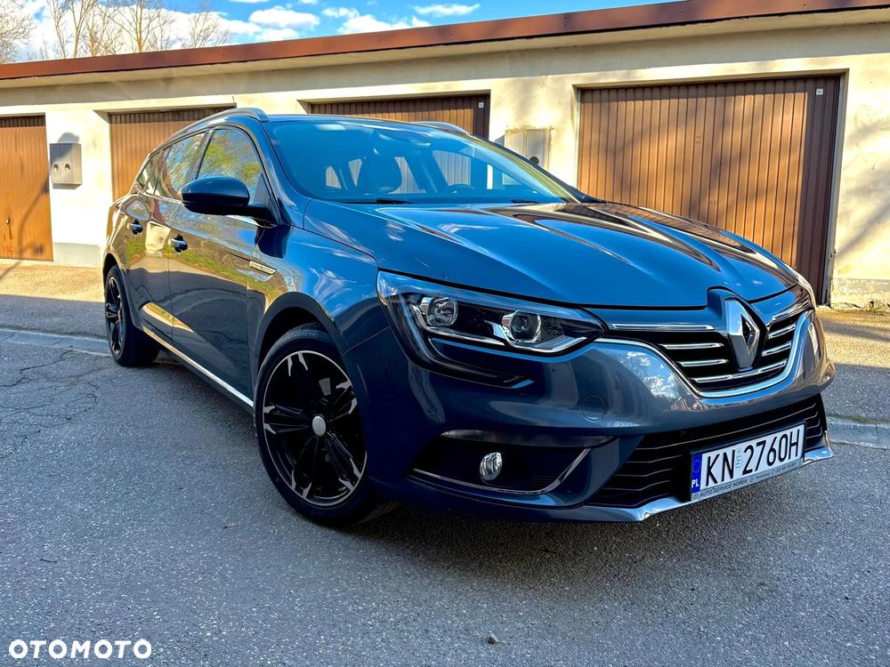Renault Megane ENERGY TCe 130 Start & Stop Paris Business - 29