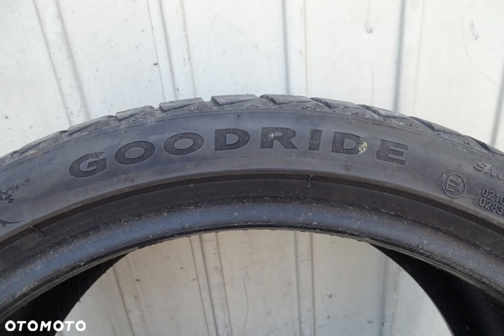 Opony Opona Koło Goodride Zupersnow  225/40R18 - 3