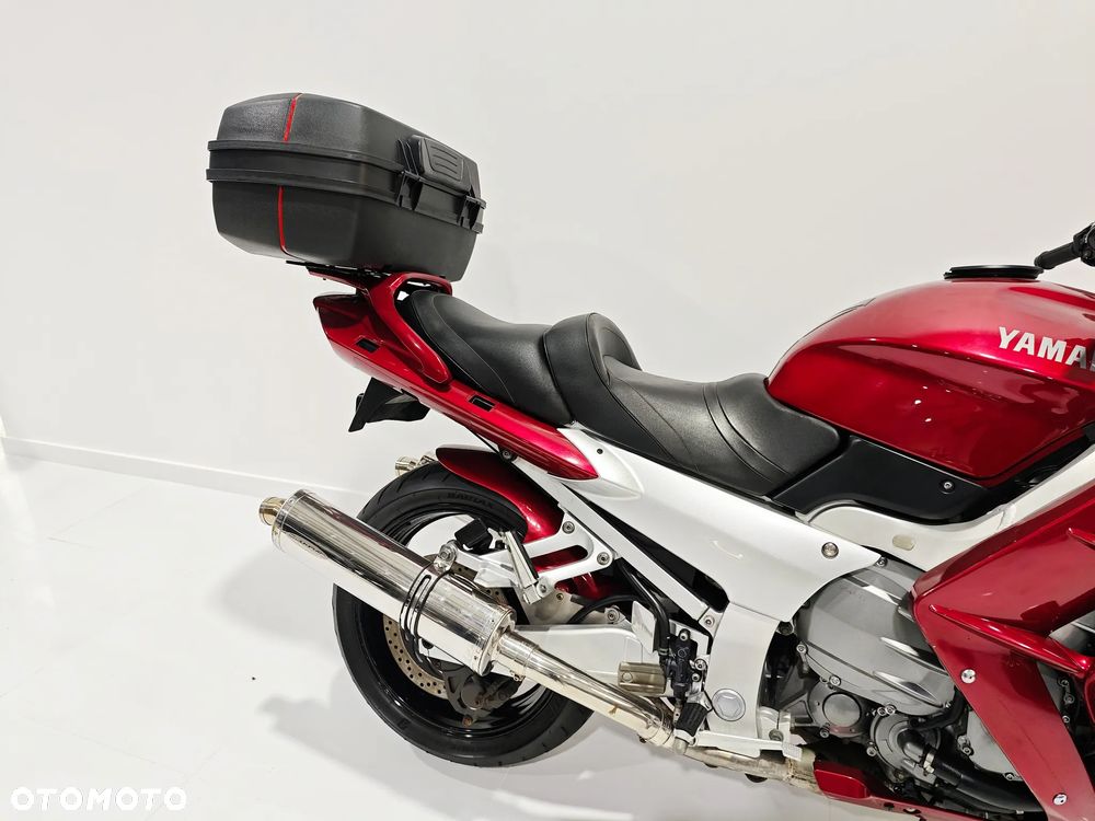 Yamaha FJR - 8