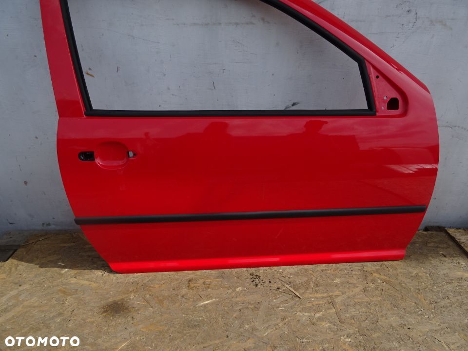 DRZWI PRAWY PRZÓD PRAWE PRZEDNIE VW GOLF IV HB 3D LAK: LP3G - 3