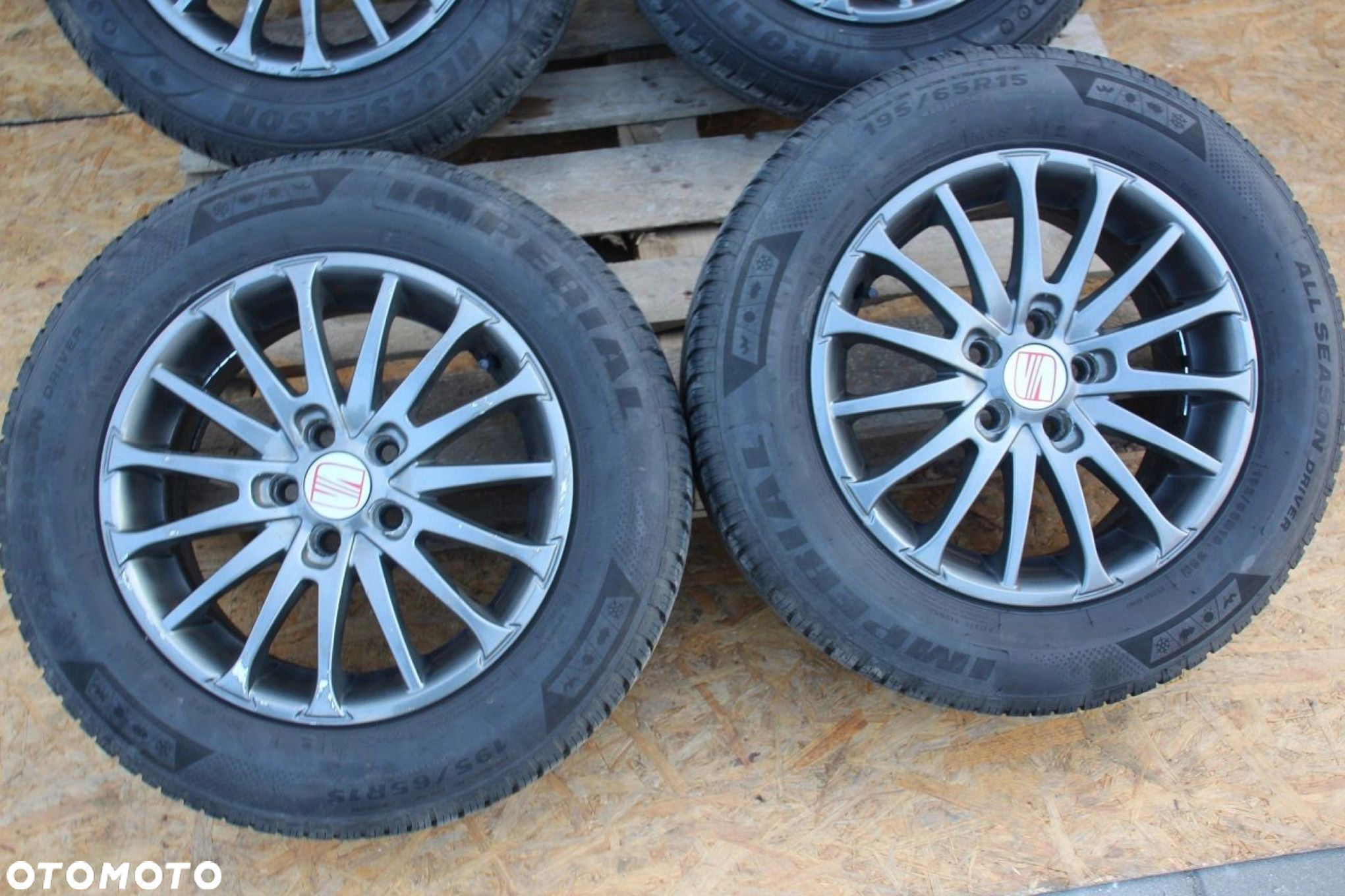 Alufelgi Felgi SEAT LEON TOLEDO AUDI A3 RC-Design RC18 6.5X15 et42 5x100 - 5