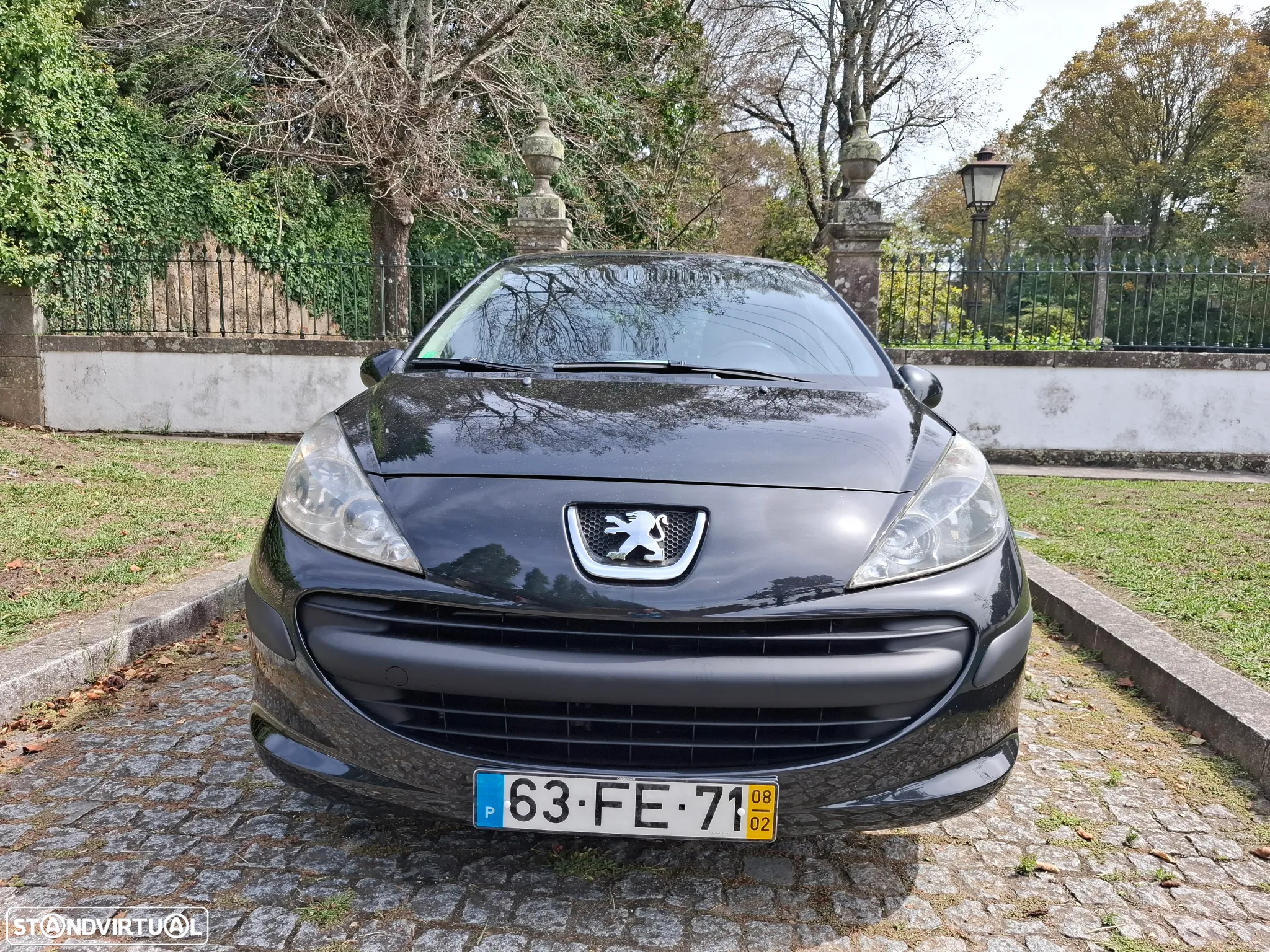 Peugeot 207 1.4 16V Trendy - 2