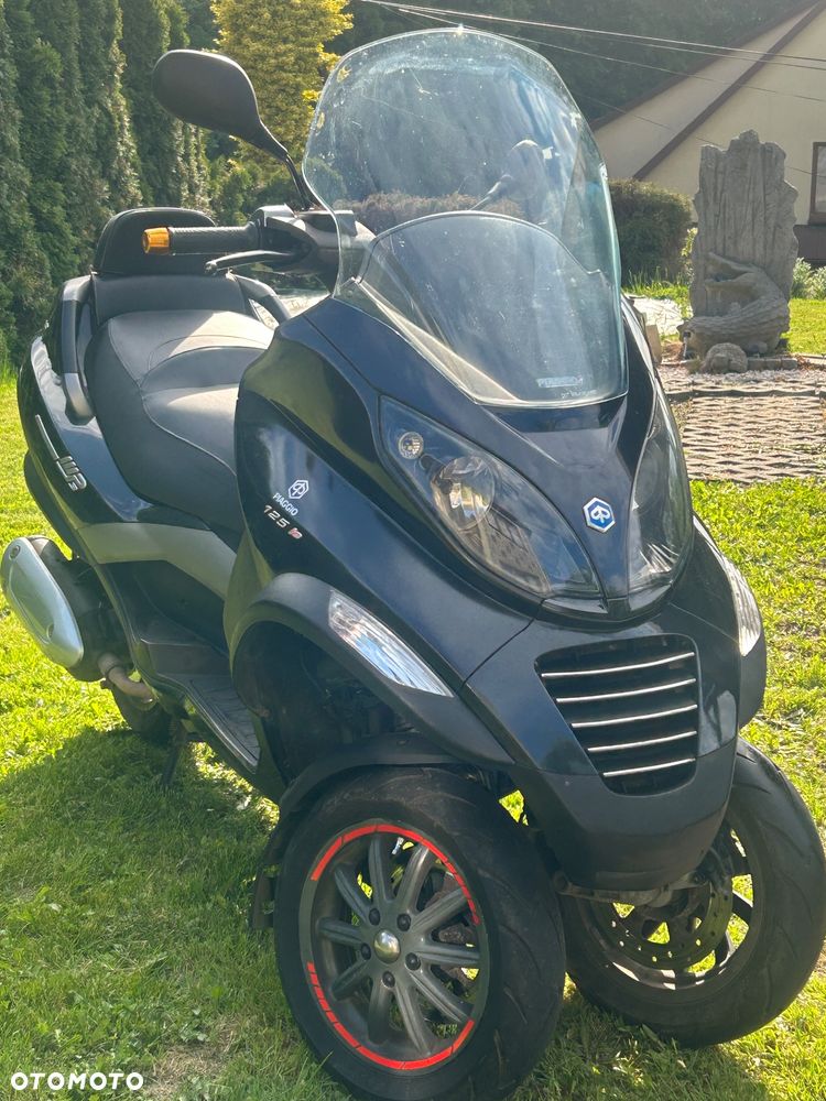 Piaggio MP-3 - 8