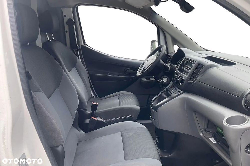 Nissan NV 200 CHŁODNIA - 13