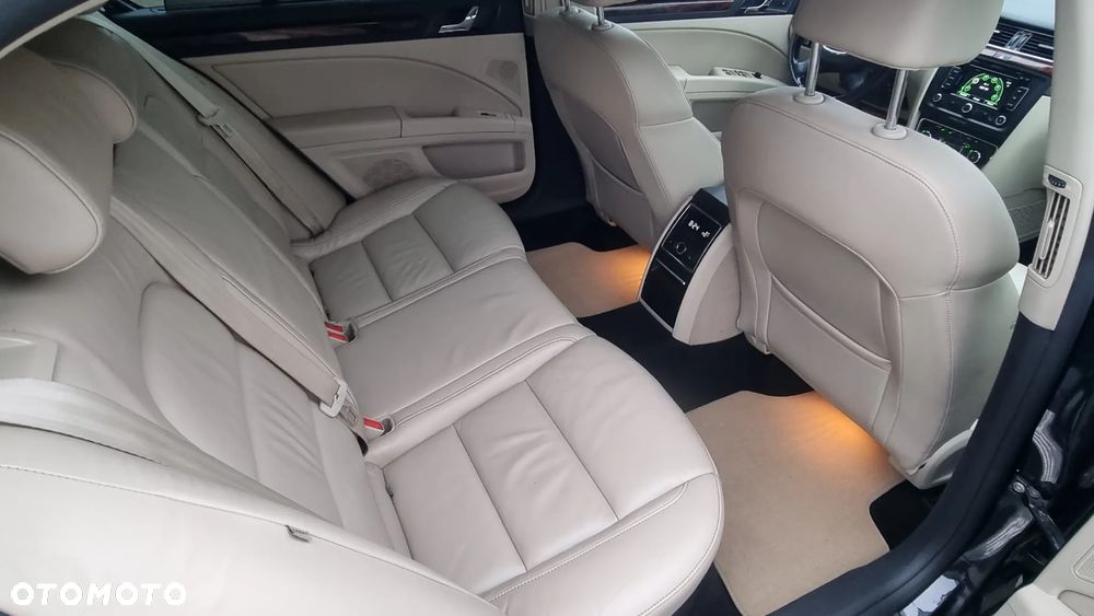 Skoda Superb 3.6 FSI 4x4 Platinum DSG - 24