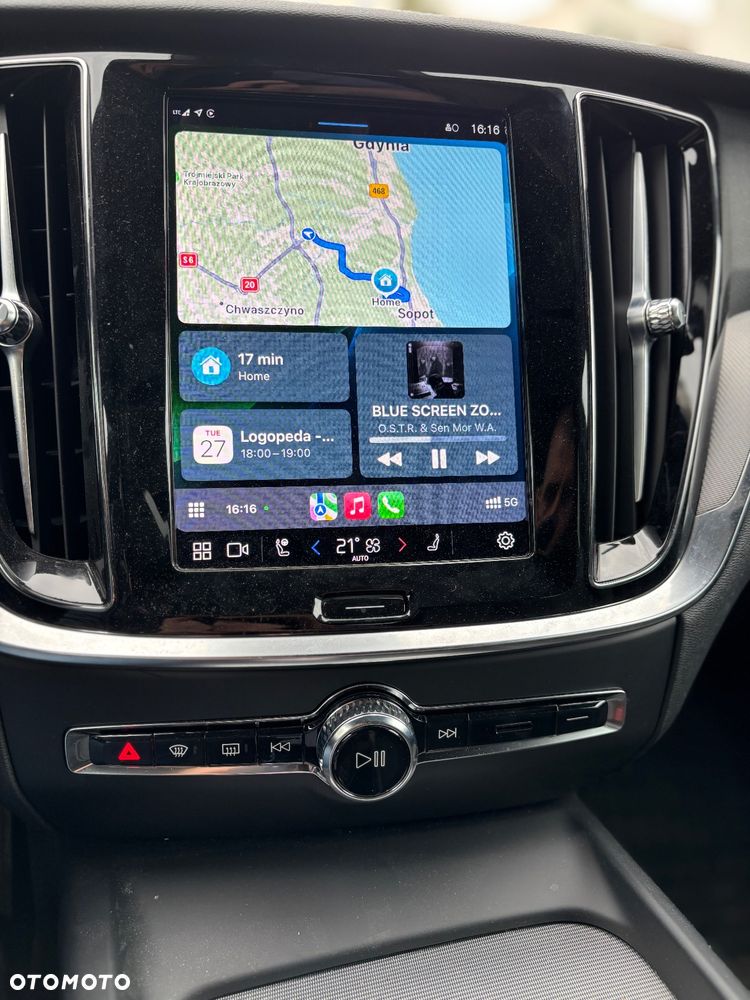Volvo V60 B4 B DKG Plus Dark - 11