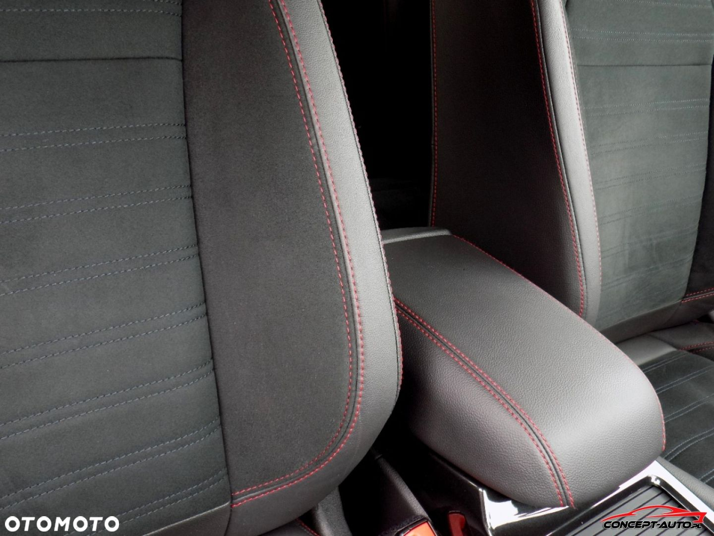 Ford Kuga - 28