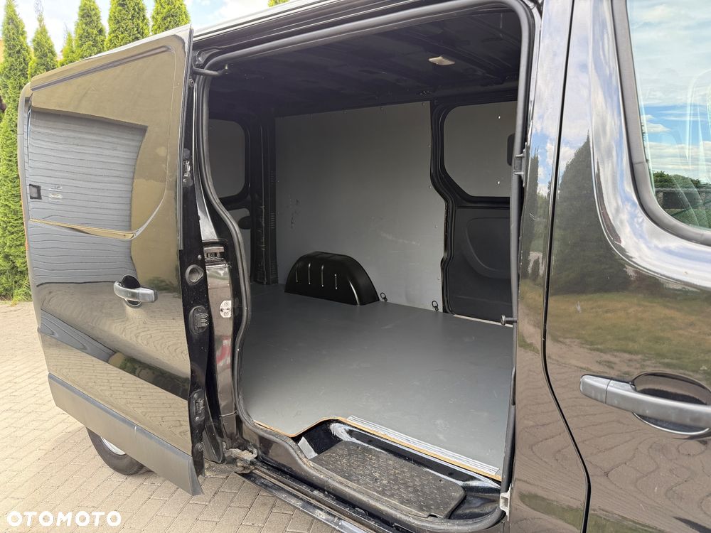 Renault Trafic - 32