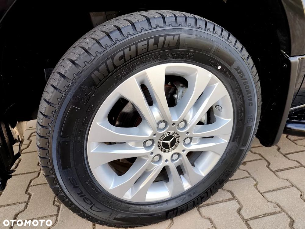 Mercedes-Benz Sprinter - 37