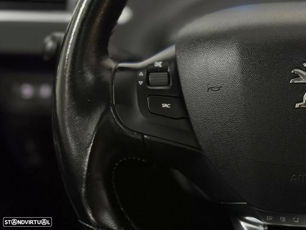 Peugeot 2008 1.6 BlueHDi Allure - 38