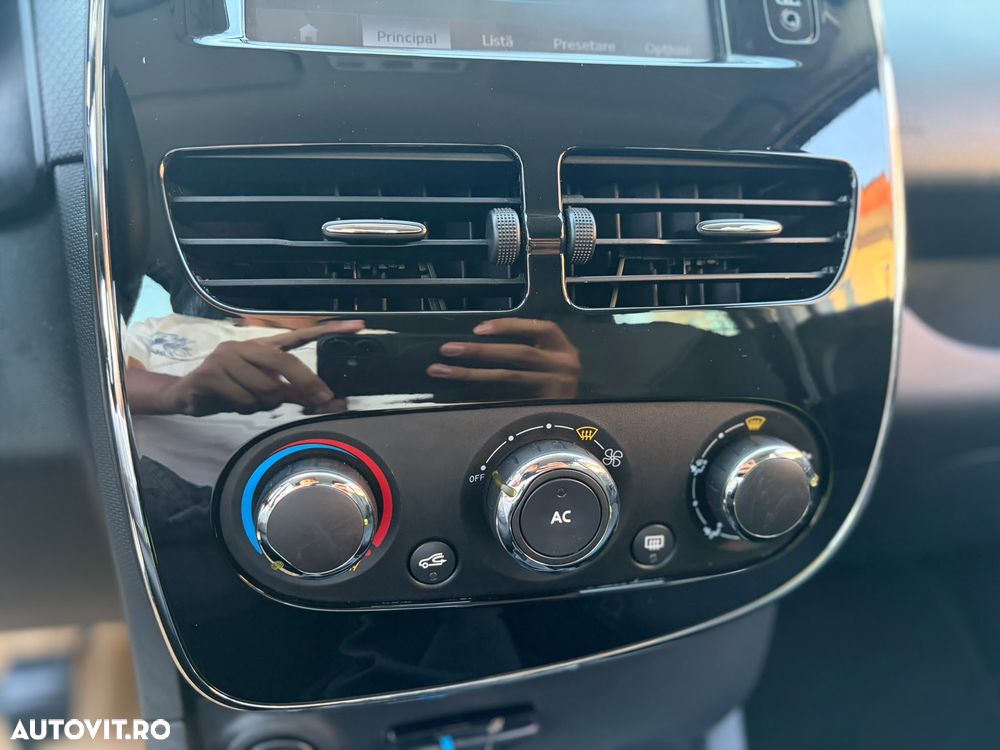 Renault Clio Energy TCe SL Iconic - 15
