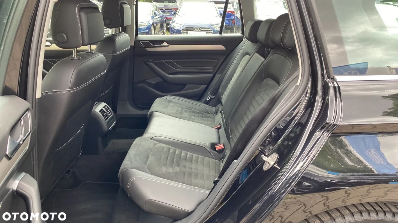Volkswagen Passat - 17