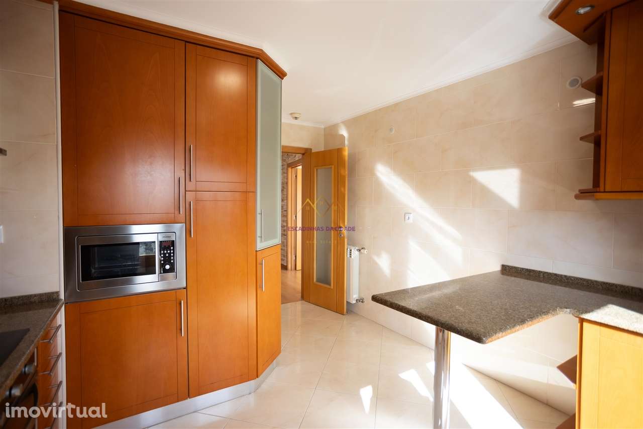 T3 renovado com 2 lugares de estacionamento nas Colinas do Cruzeiro - Grande imagem: 4/19