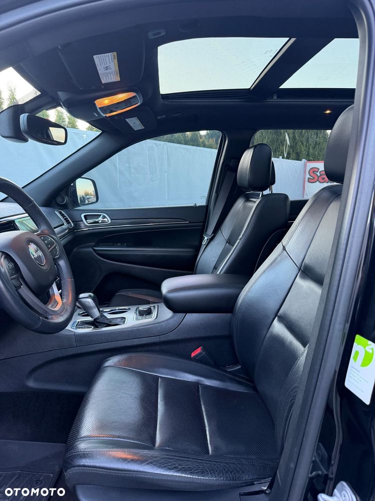 Jeep Grand Cherokee - 34