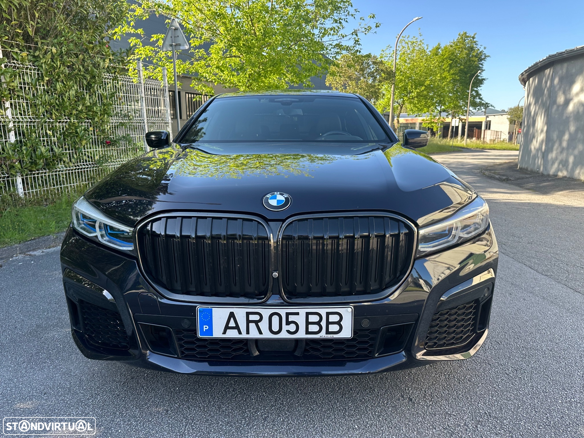 BMW 745 e iPerformance Pack M Auto - 2