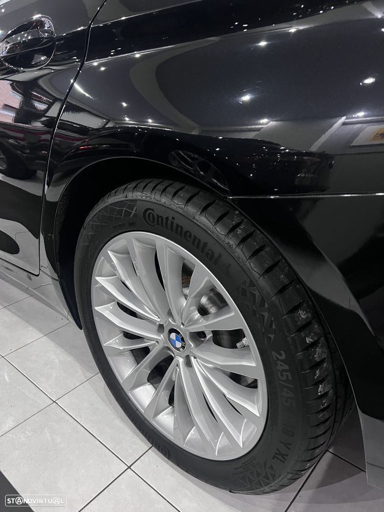 BMW 520 d xDrive Line Luxury Auto - 30