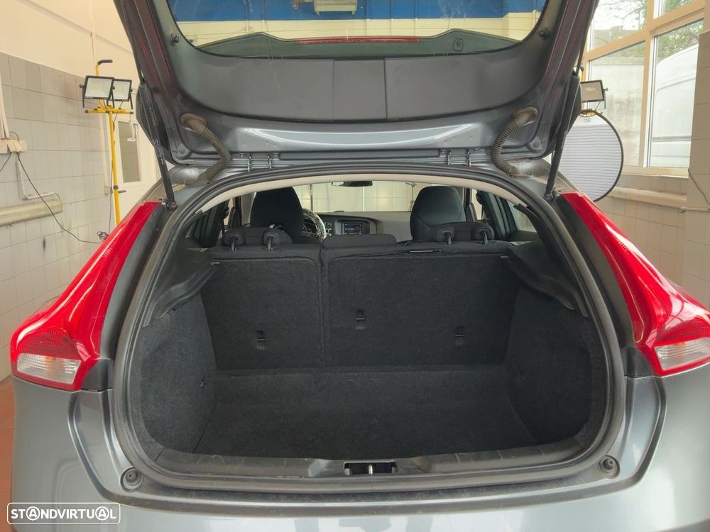 Volvo V40 D2 Kinetic - 7