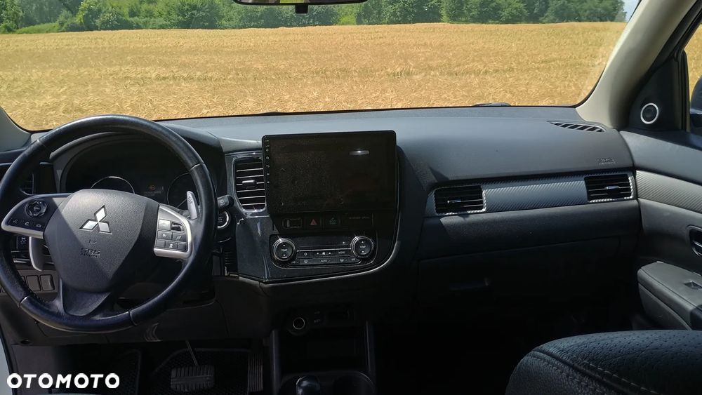 Mitsubishi Outlander 2.2 DID Instyle Navi - 8