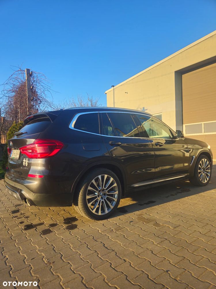 BMW X3 xDrive20d Luxury Line - 9
