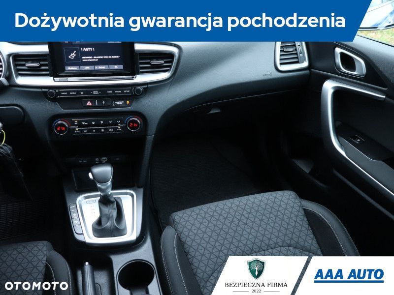 Kia Ceed - 9