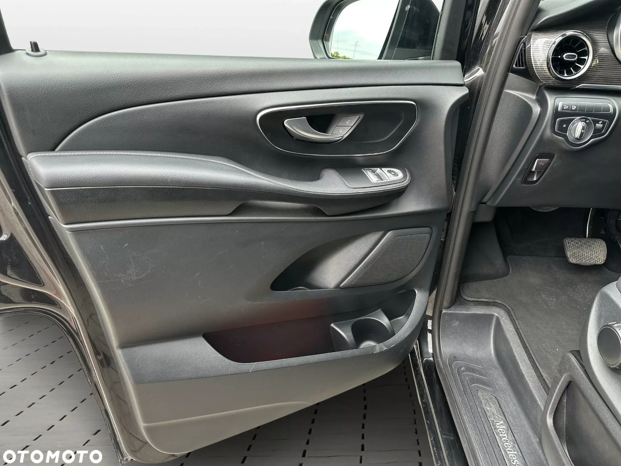 Mercedes-Benz Klasa V 250 d 4-Matic Avantgarde 9G-Tronic (d³ugi) - 9