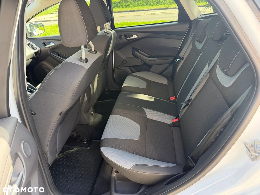 Ford Focus 1.6 EcoBoost Gold X (Trend) - 11