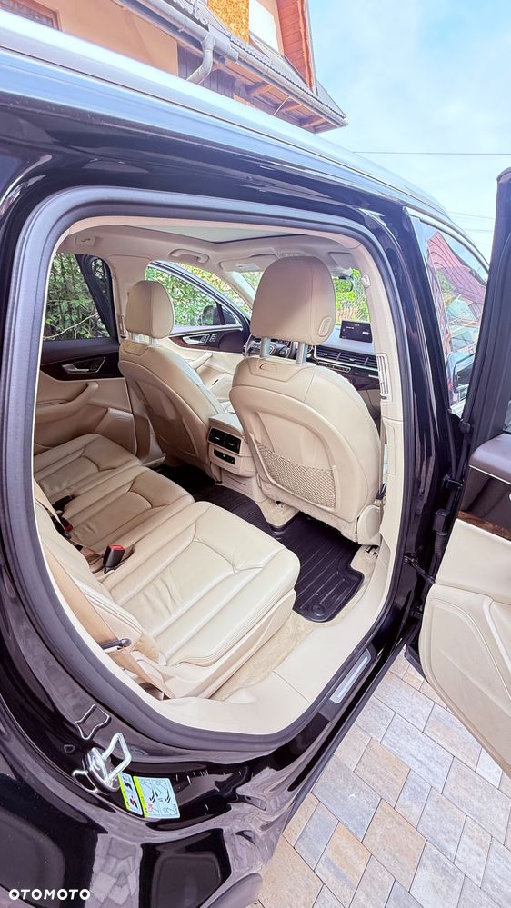 Audi Q7 - 8