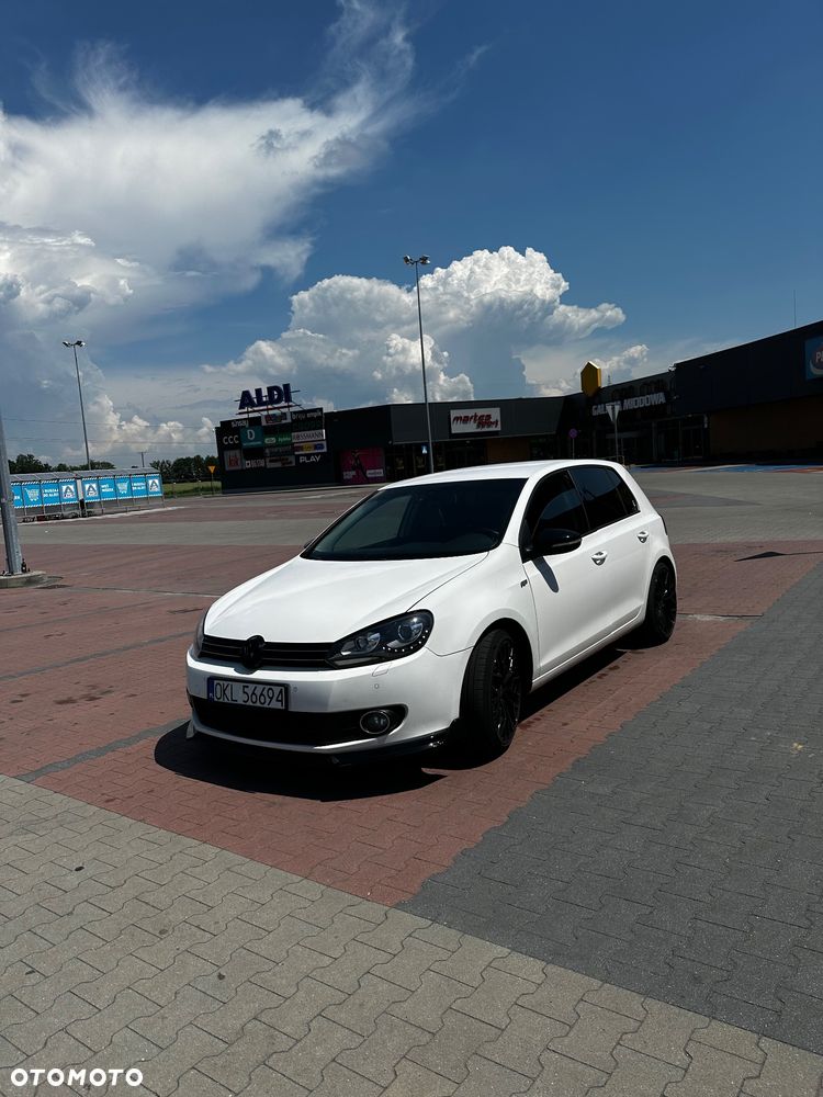 Volkswagen Golf 2.0 TDI Highline - 1