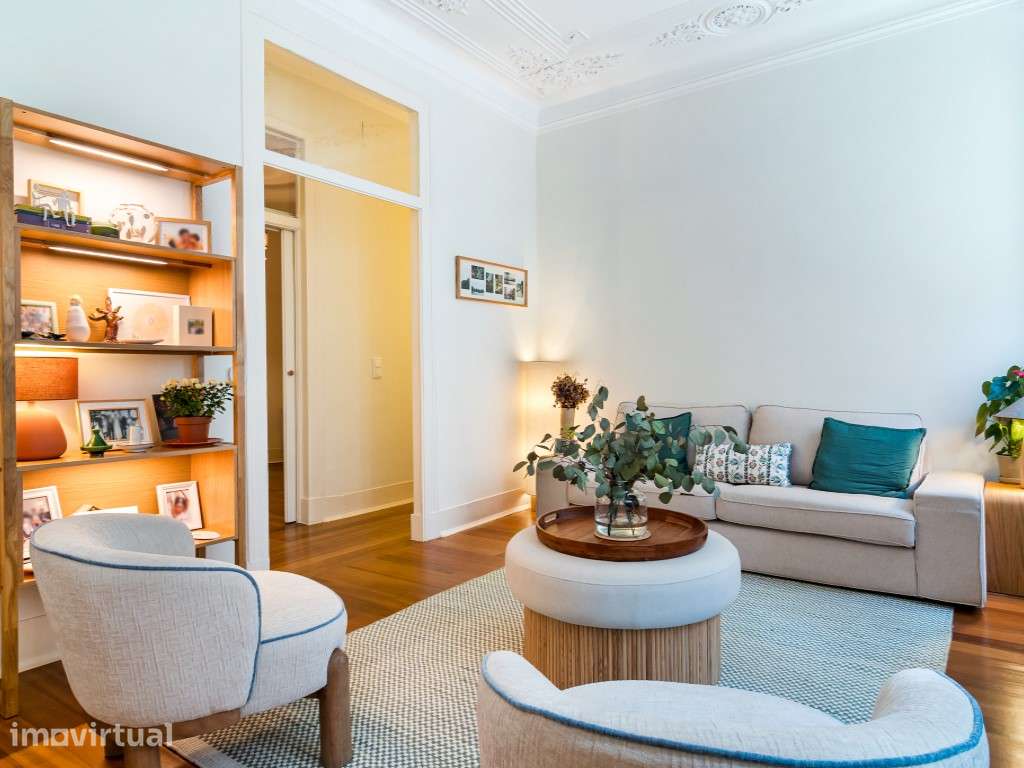 Apartamento T3 renovado na Rua de São Bento, junto ao Rato e à Estrela - Grande imagem: 5/22