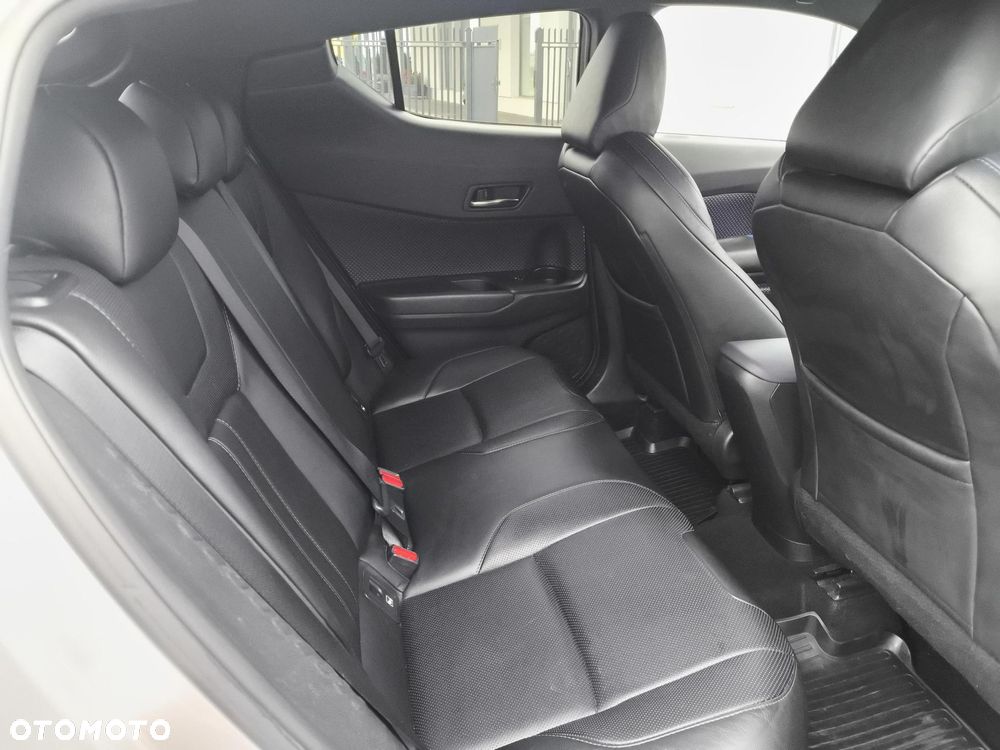 Toyota C-HR 1.8 Hybrid Dynamic - 12