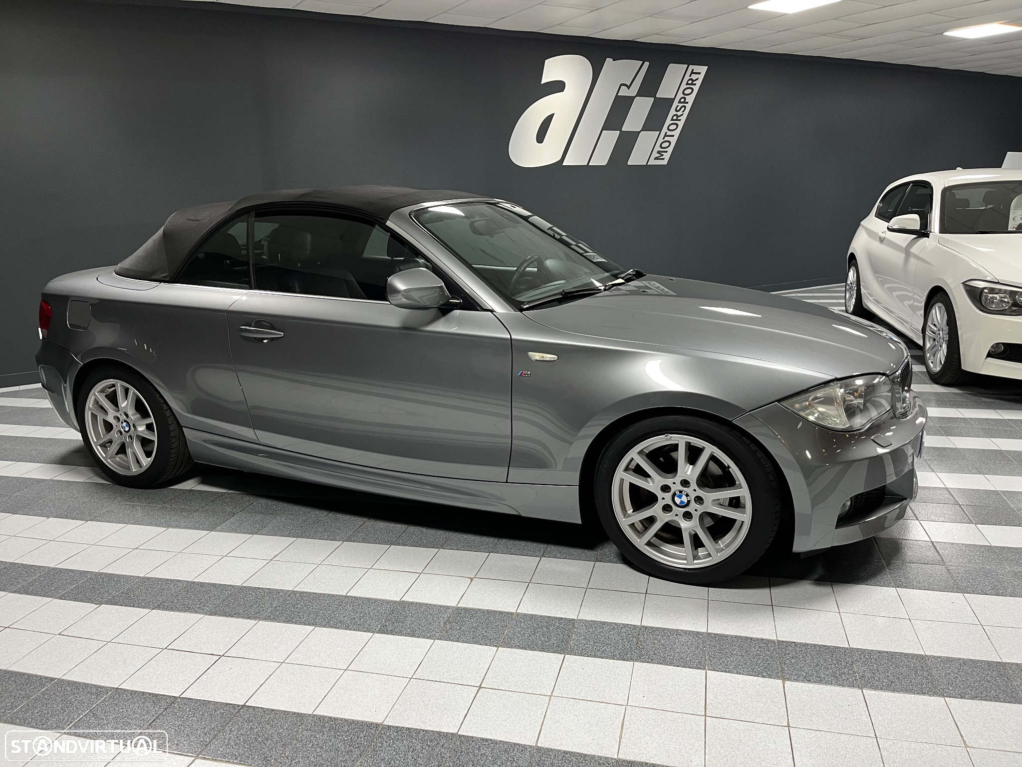 BMW 118 d Cabrio Limited Edition Lifestyle c/ M Sport Pack - 39