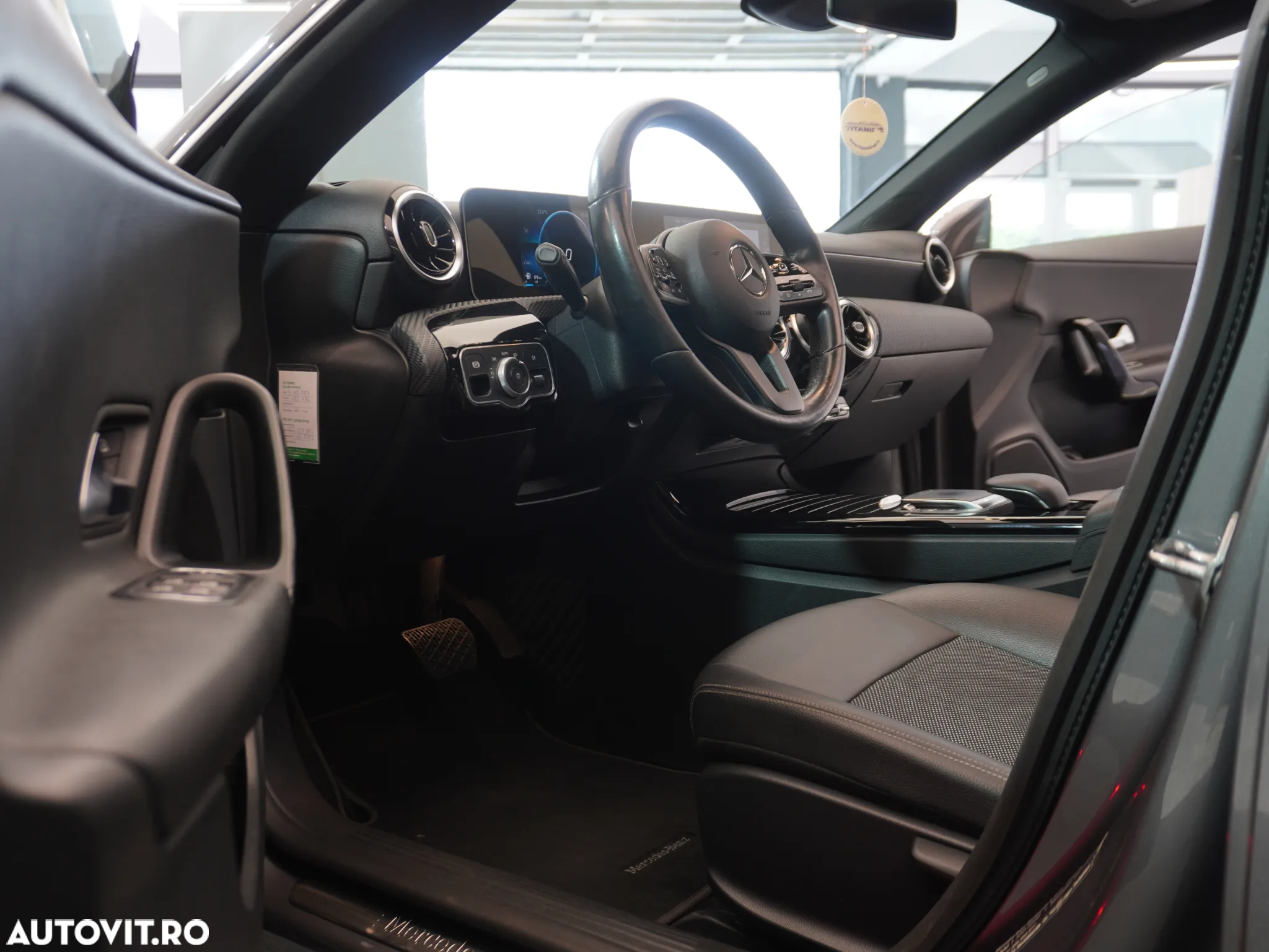 Mercedes-Benz CLA 180 d 7G-DCT - 20