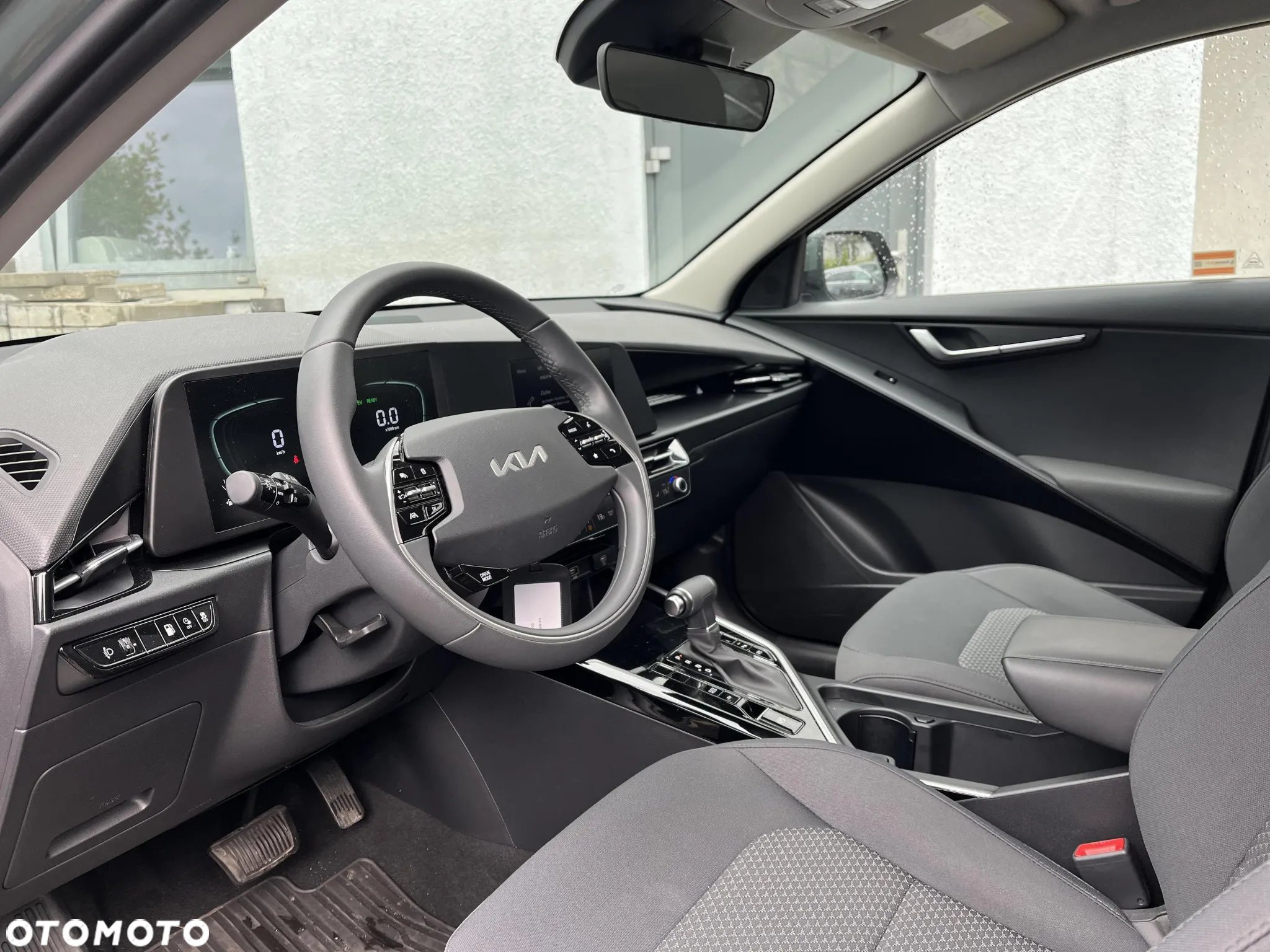 Kia Niro 1.6 GDI Plug-In Hybrid M - 9