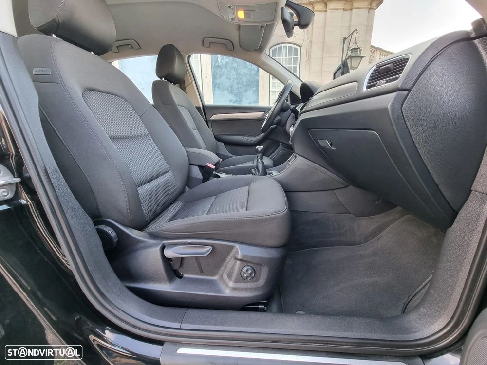 Audi Q3 2.0 TDI S-line - 12