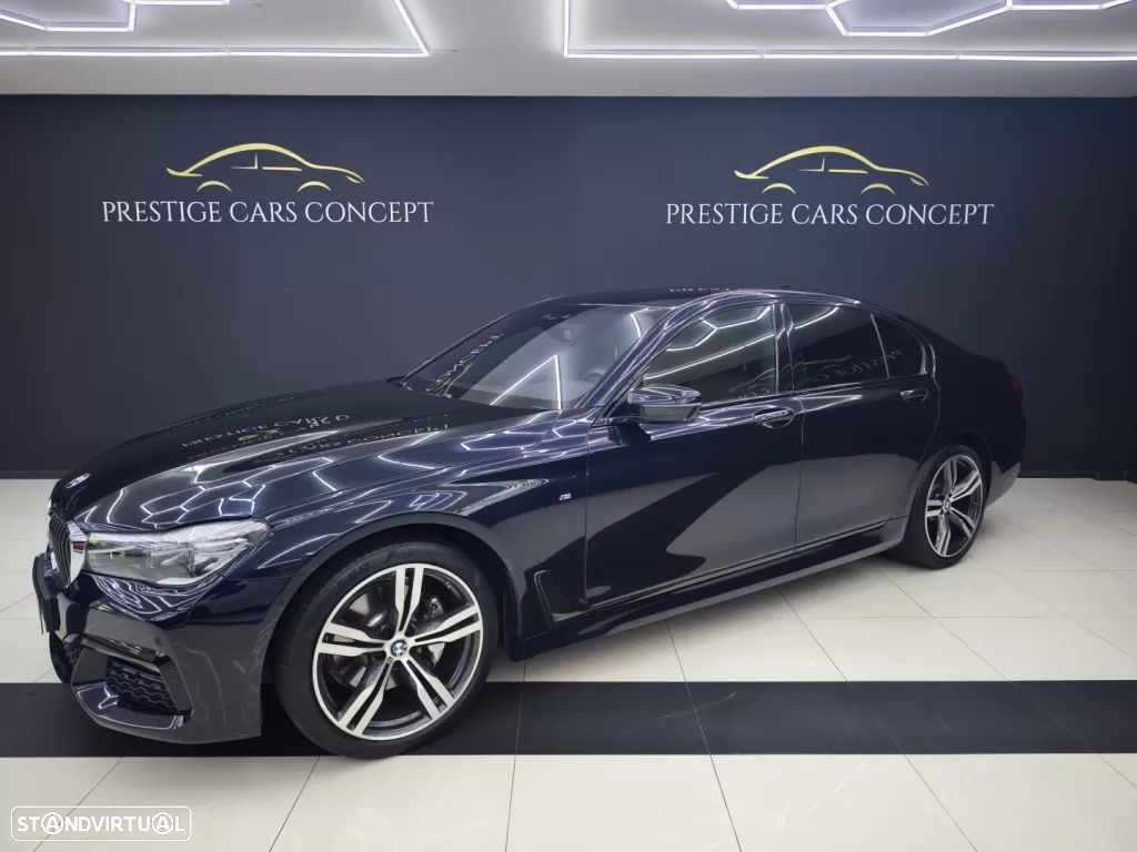 BMW 725 d Pack M - 7