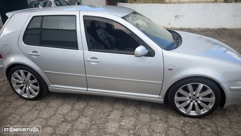 VW Golf 1.9 TDi Highline - 4