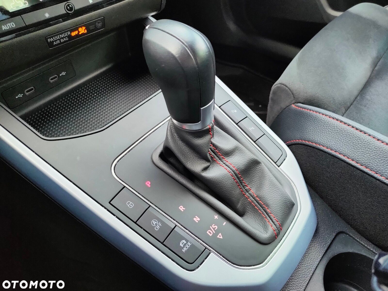 Seat Arona - 27