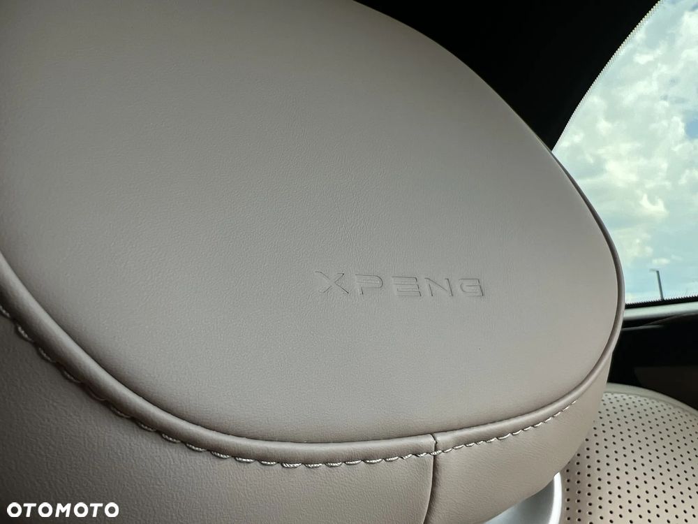 XPeng G9 - 39