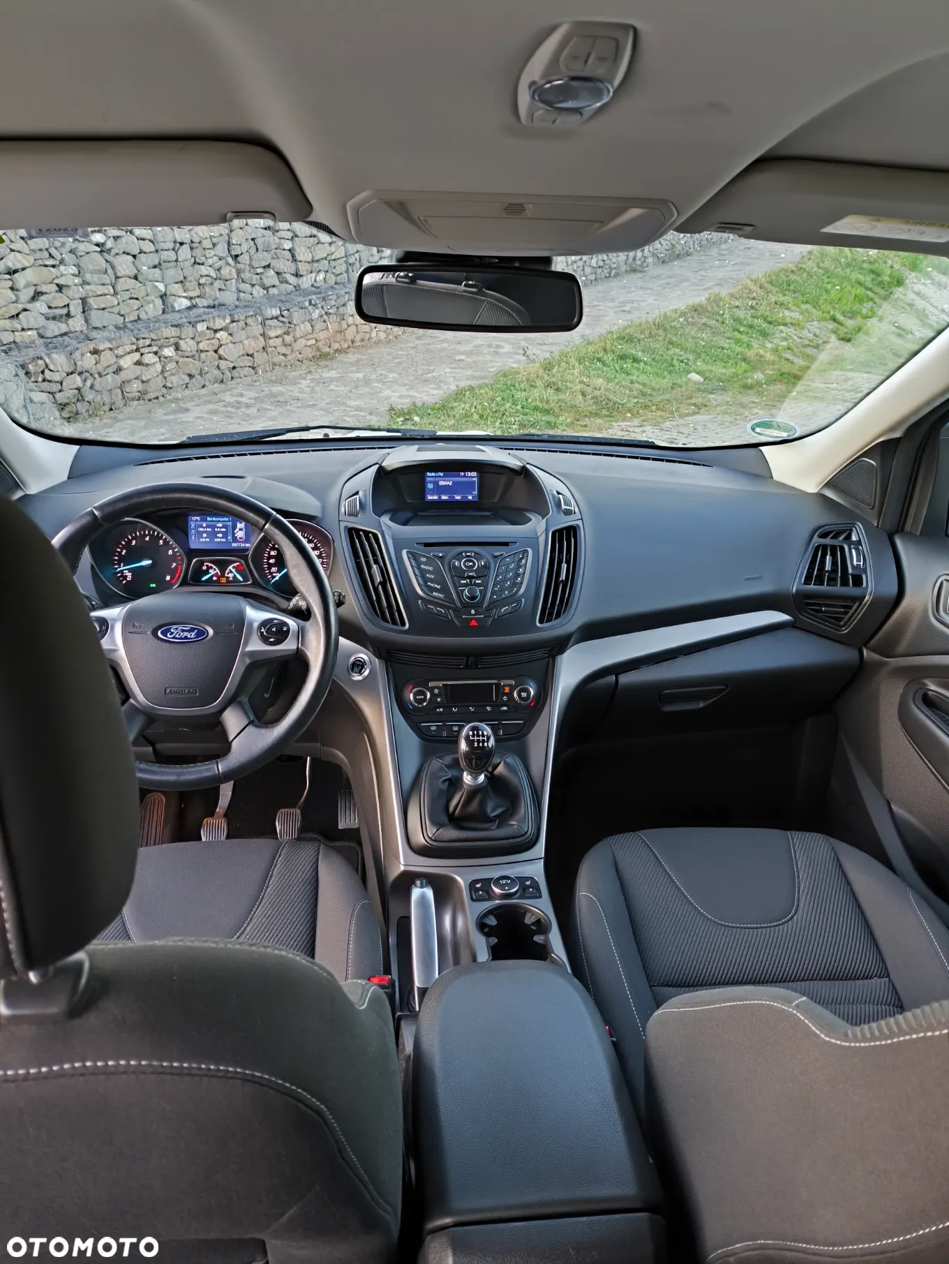 Ford Kuga 1.5 EcoBoost 2x4 Black & Silver - 26