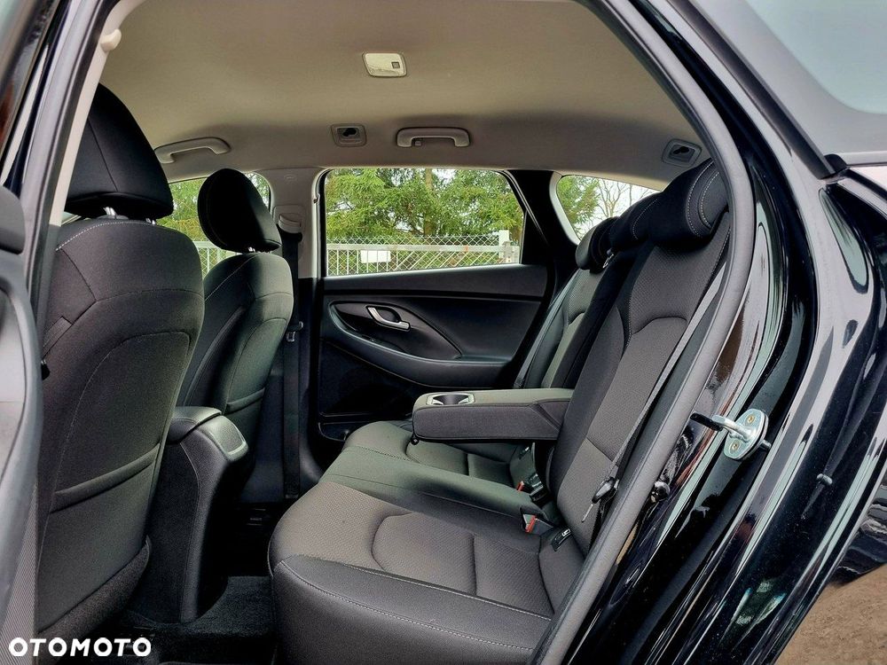 Hyundai i30 1.6 CRDi Premium - 10