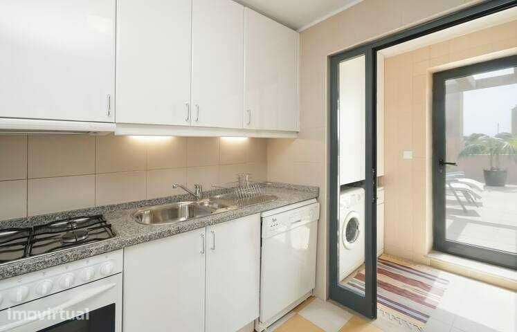 Apartamento T1 em Lordelo do Ouro- Porto - Grande imagem: 3/12