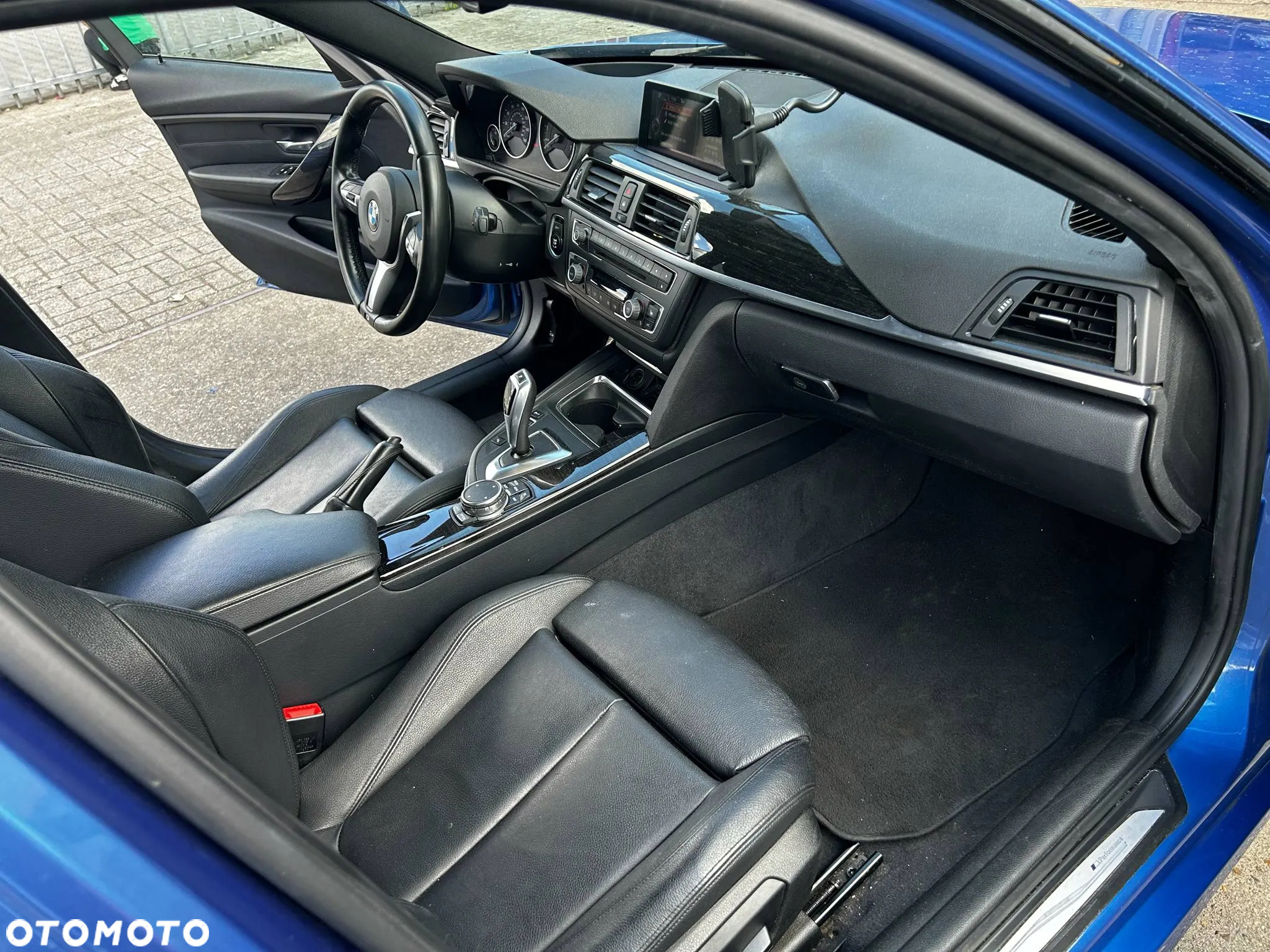 BMW Seria 3 328i Touring Sport Line - 15