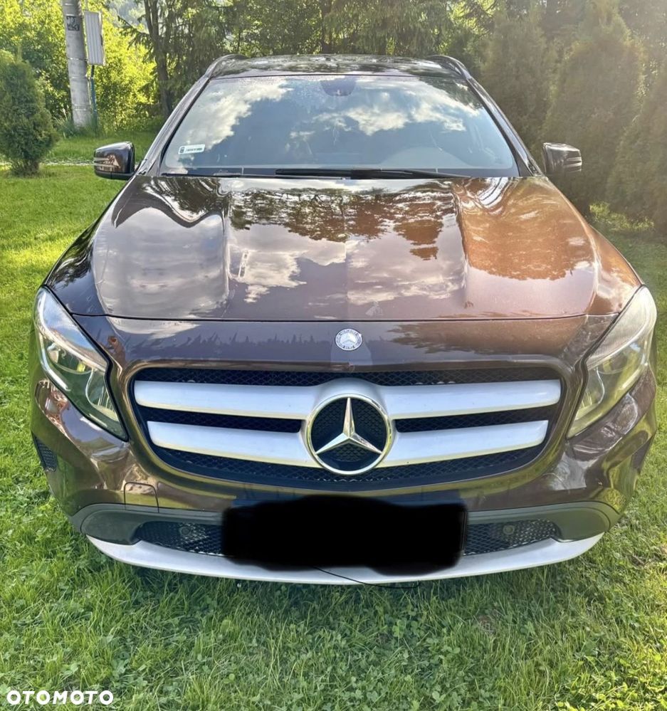 Mercedes-Benz GLA - 1