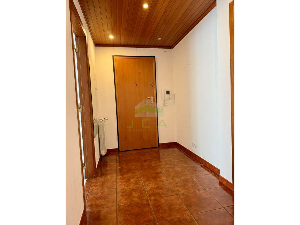 Apartamento T3 com aparcamento - Grande imagem: 2/18